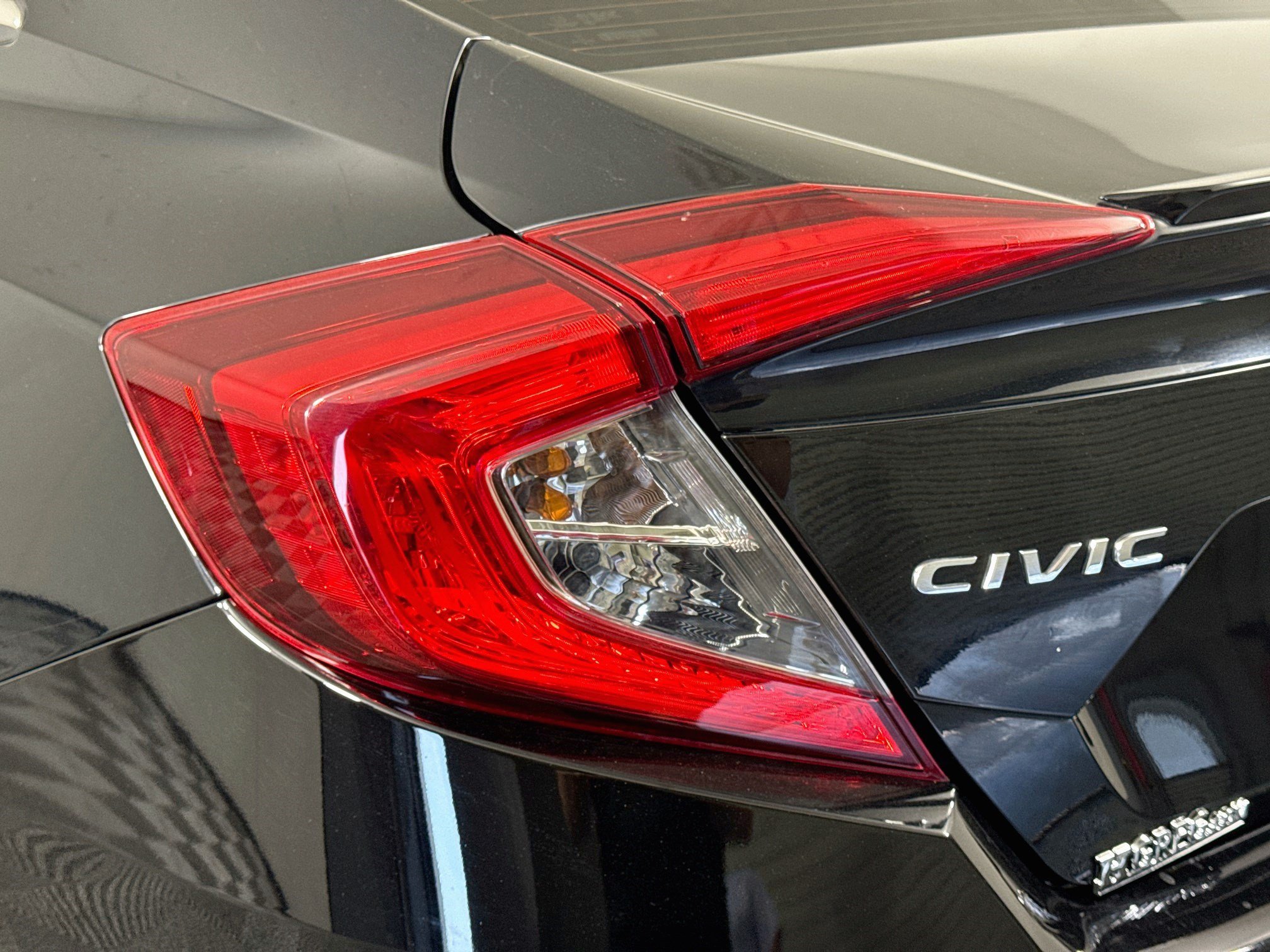 Used 2016 Honda Civic Touring image 36
