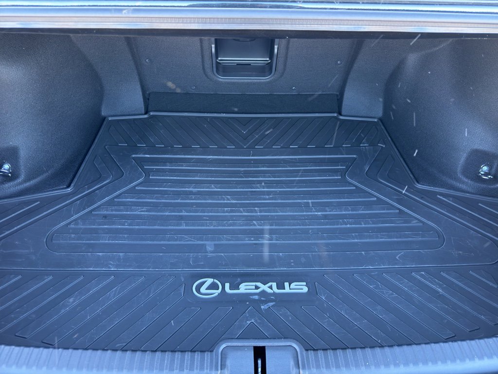 Used 2024 Lexus ES 350 Ultra Luxury w/ Accessory Package (Z1) image 35