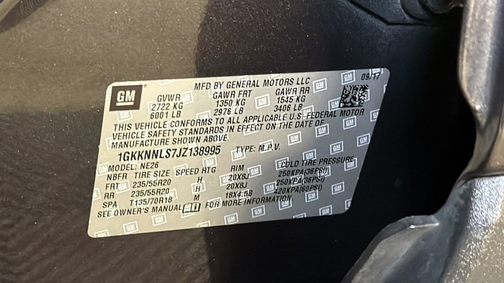 Used 2018 GMC Acadia SLT w/ LPO, Floor Liner Package image 35