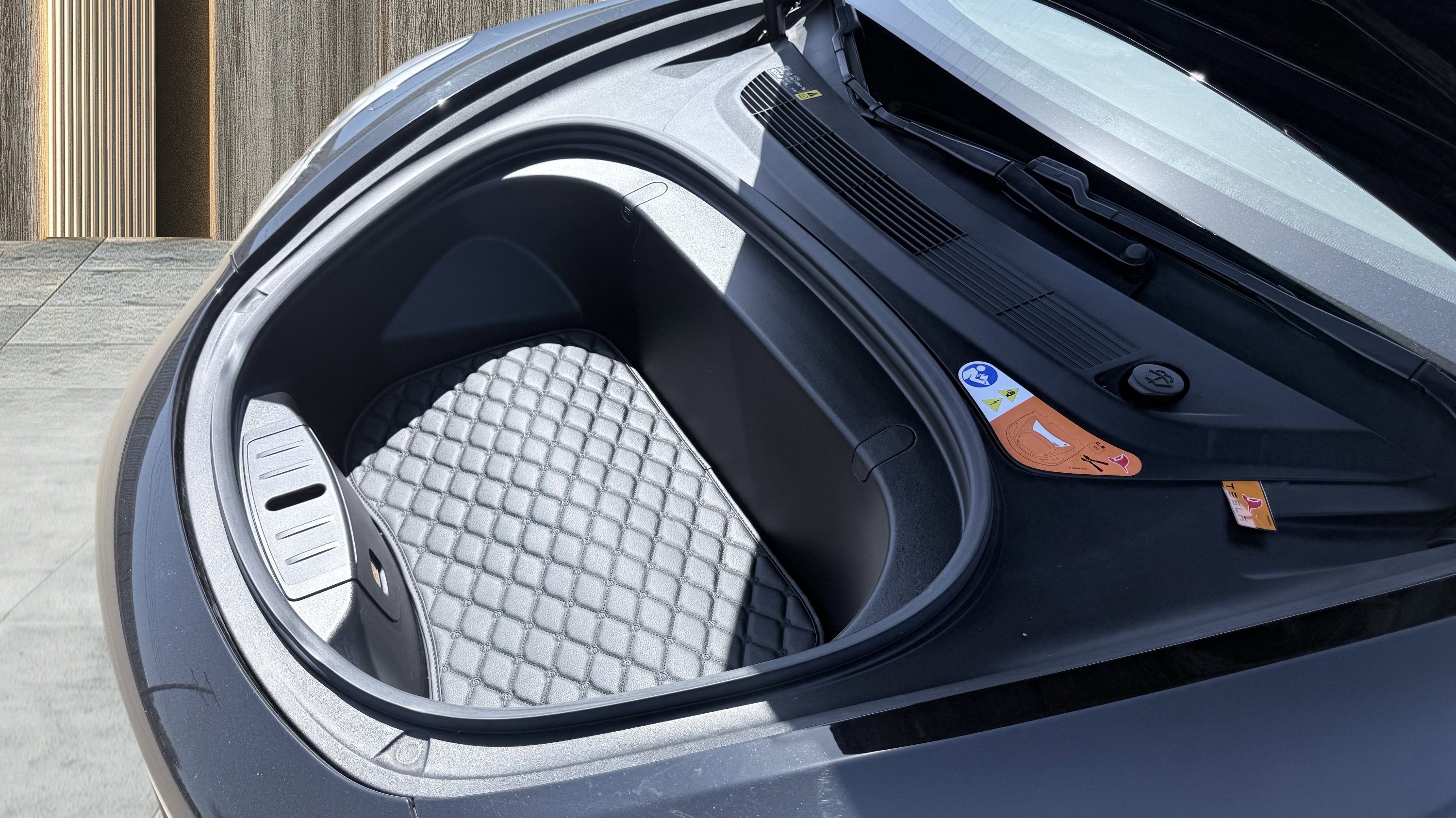 Used 2018 Tesla Model 3 Long Range image 23