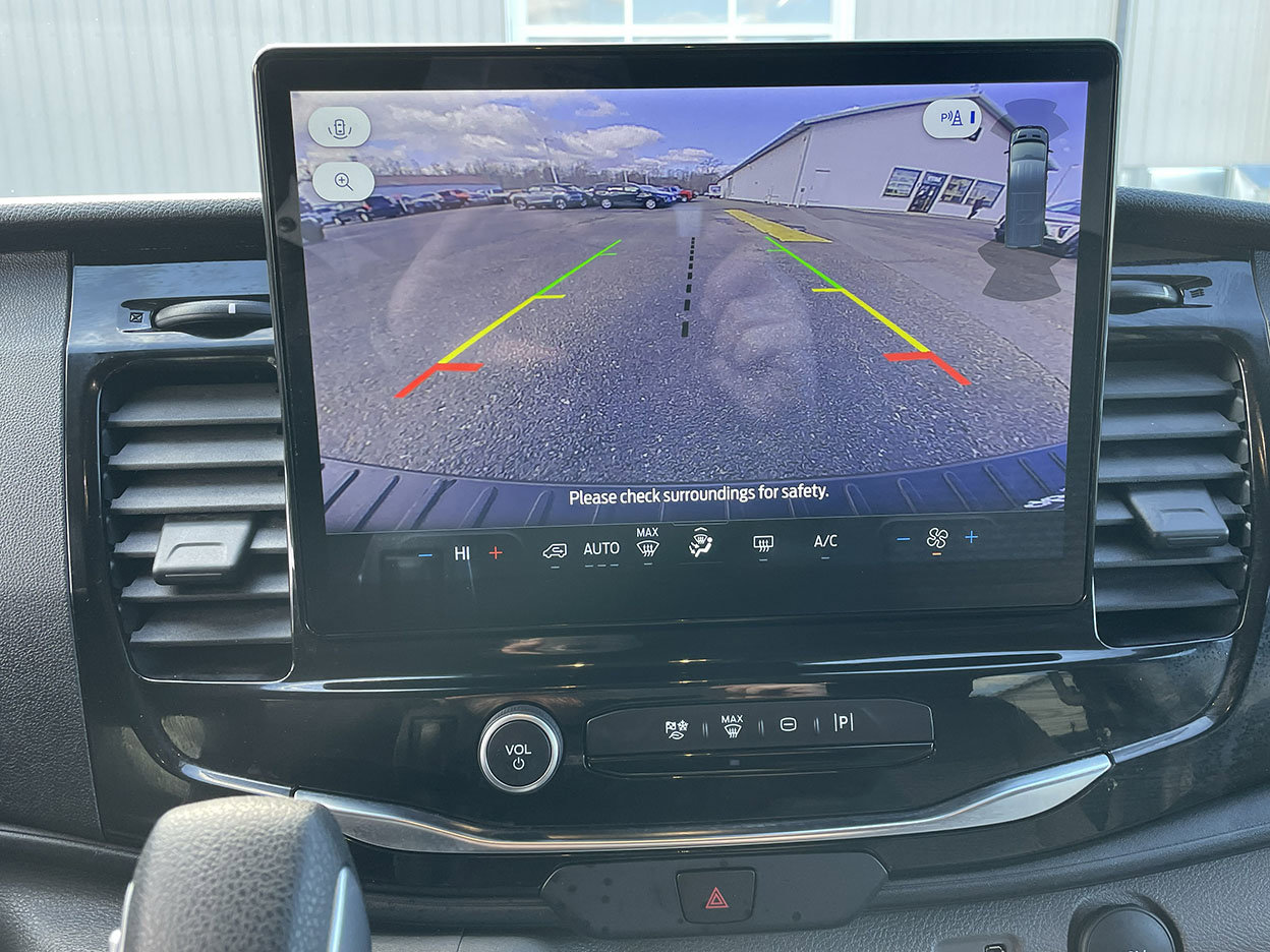 Used 2024 Ford Transit 350 XLT image 30