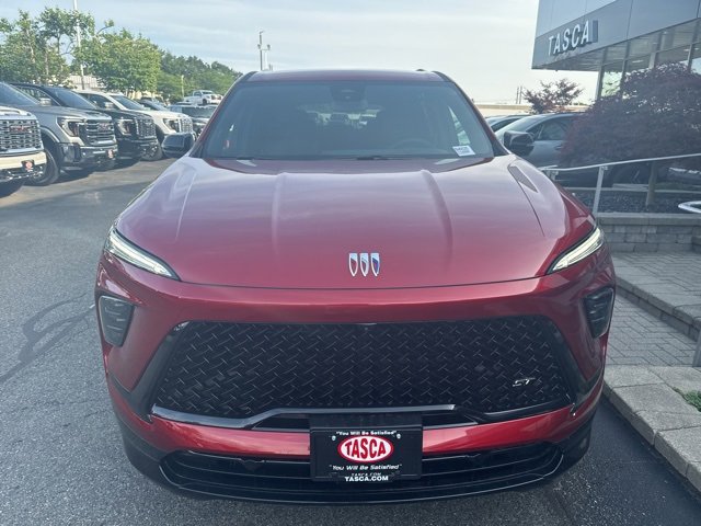 New 2025 Buick Enclave Sport Touring w/ LPO, Floor Liner Package image 2