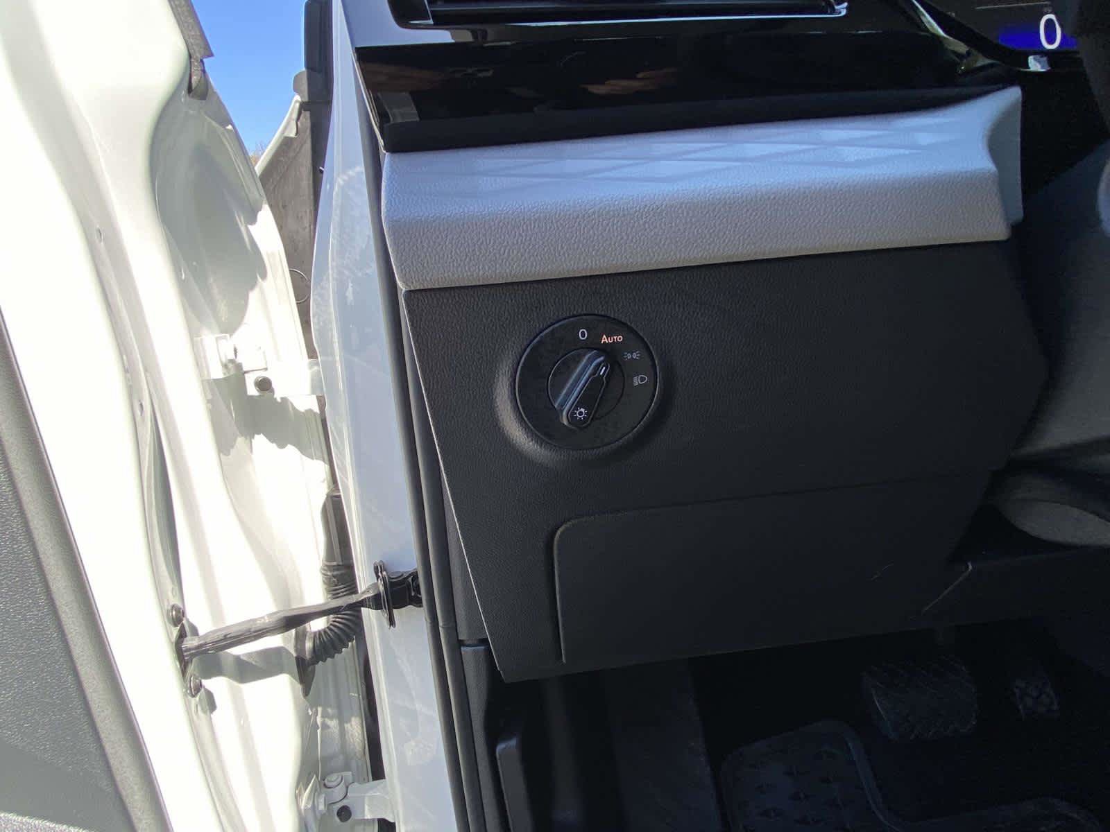 Certified 2024 Volkswagen Taos S AWD/4WD image 10
