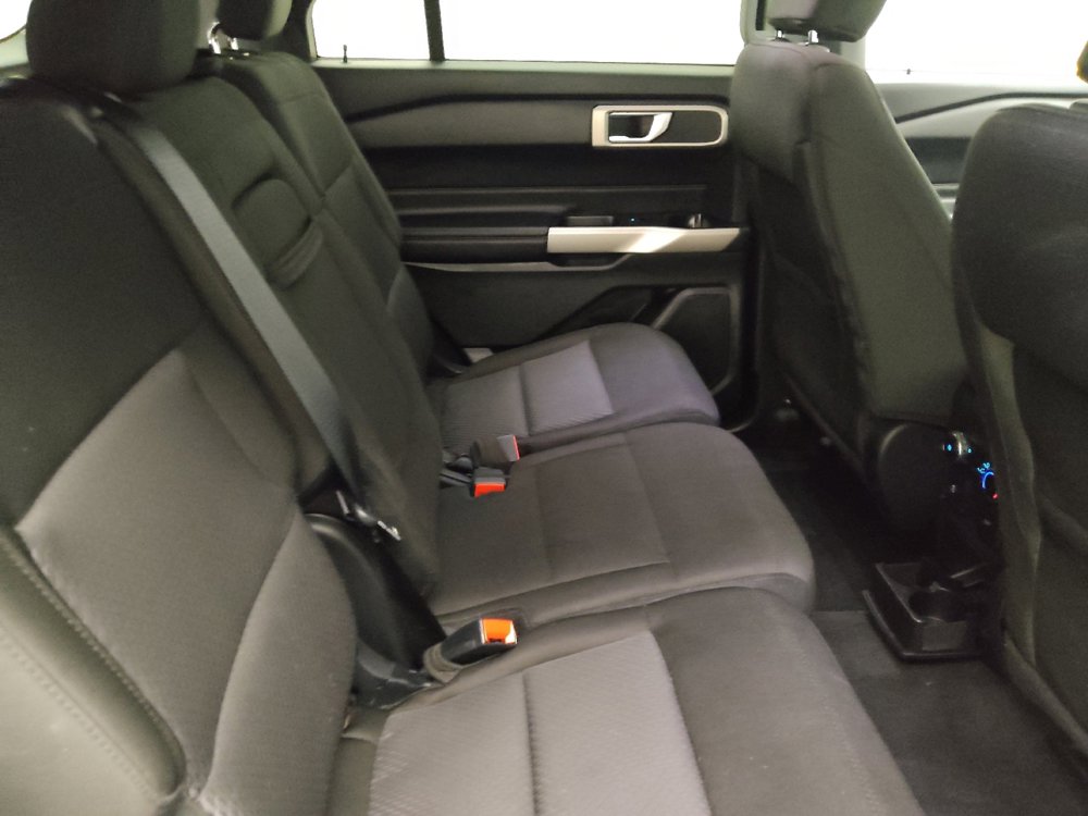 Used 2022 Ford Explorer XLT image 19