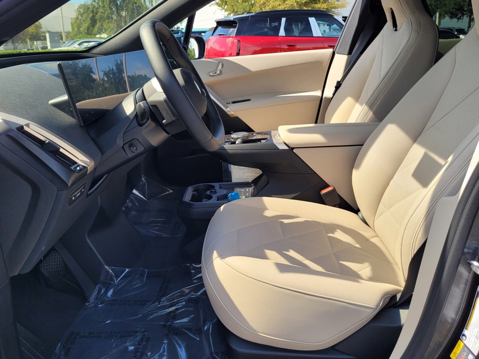 New 2026 BMW iX xDrive45 w/ Climate Comfort Package image 10