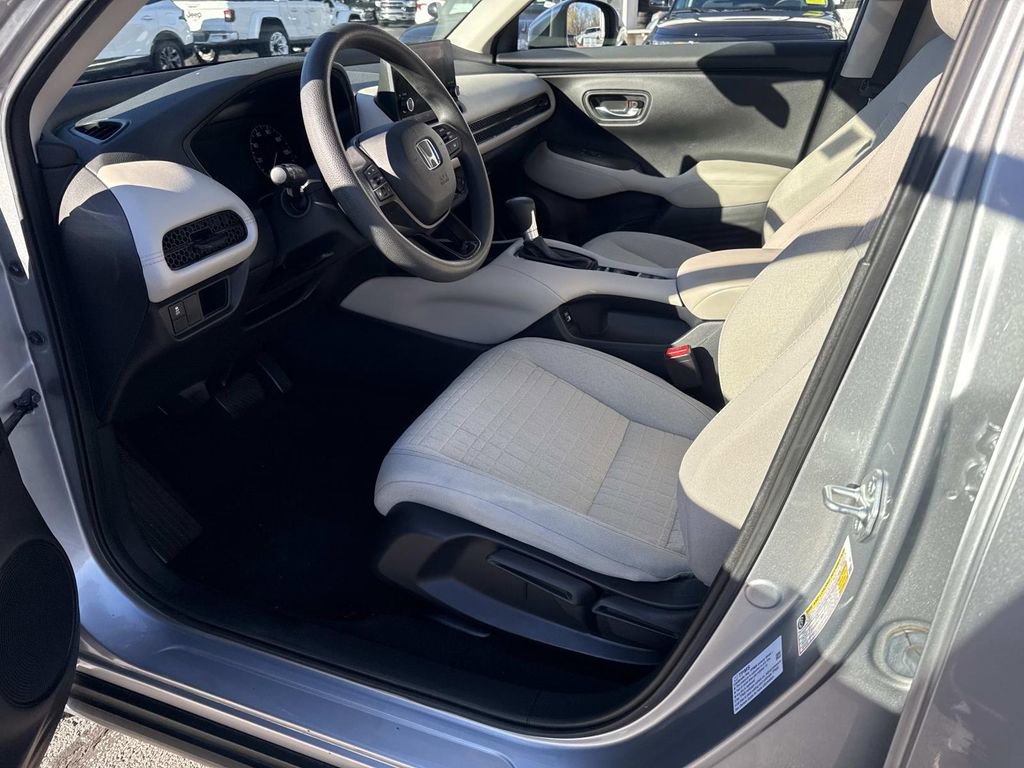 Used 2023 Honda HR-V LX image 17