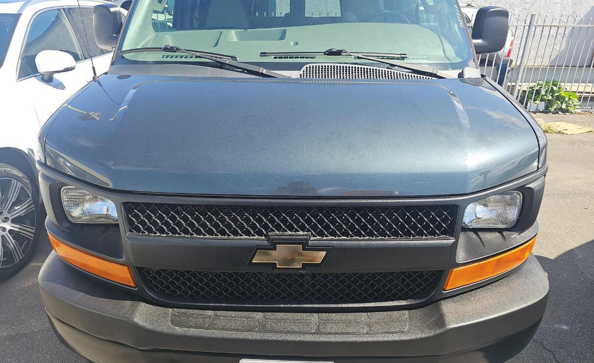 Used 2017 Chevrolet Express 2500 LS image 6