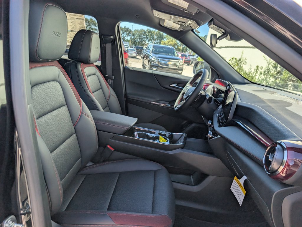 New 2027 Chevrolet Equinox RS FWD image 17