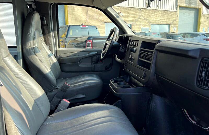 Used 2008 GMC Savana 2500 image 12