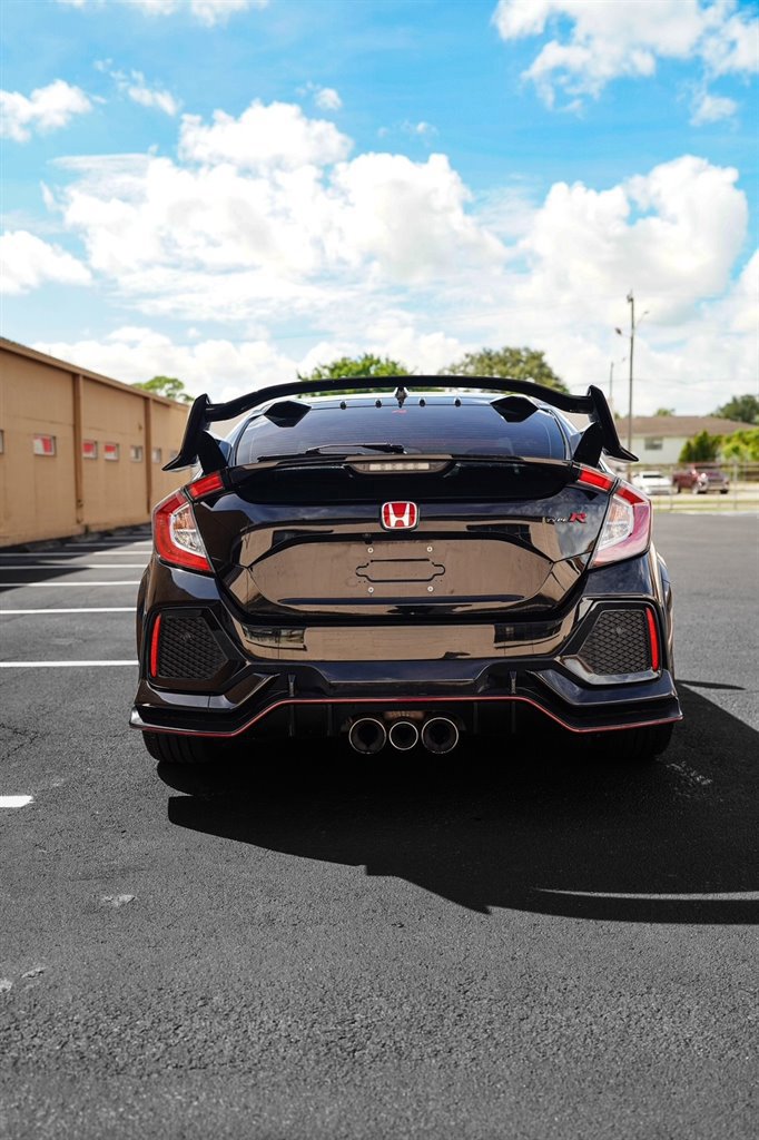 Used 2017 Honda Civic Type R image 17