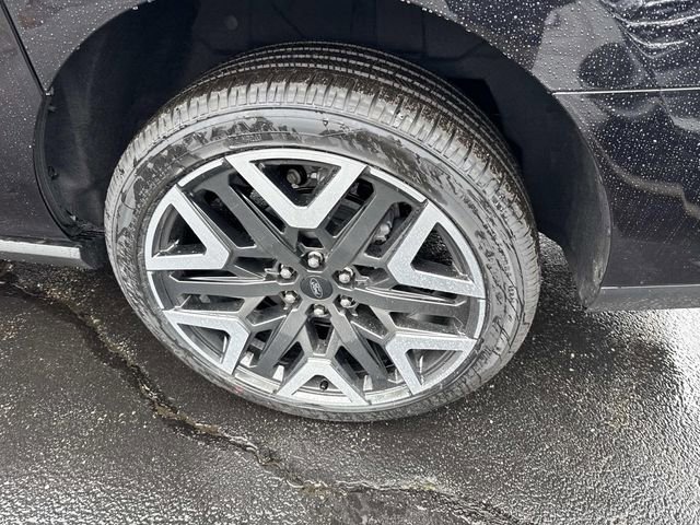 New 2026 Ford Expedition Max Platinum w/ Platinum Ultimate Package image 5