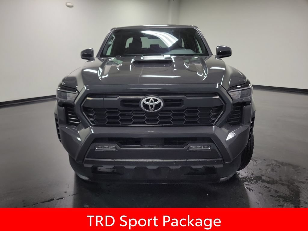 Used 2024 Toyota Tacoma TRD Sport AWD/4WD image 3