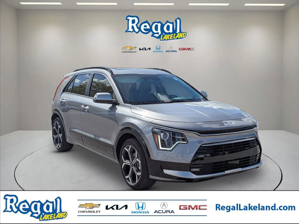 Used 2025 Kia Niro EX Touring