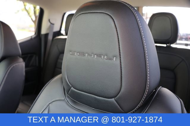 Used 2021 GMC Canyon Denali image 18