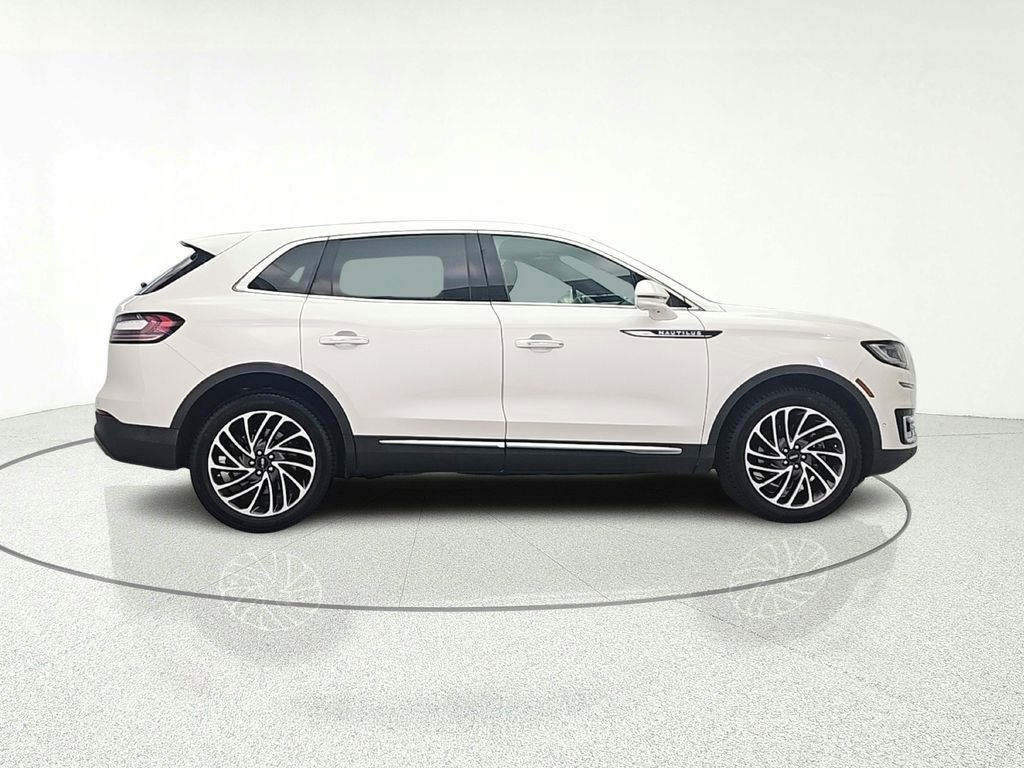 Used 2019 Lincoln Nautilus Reserve AWD/4WD image 8