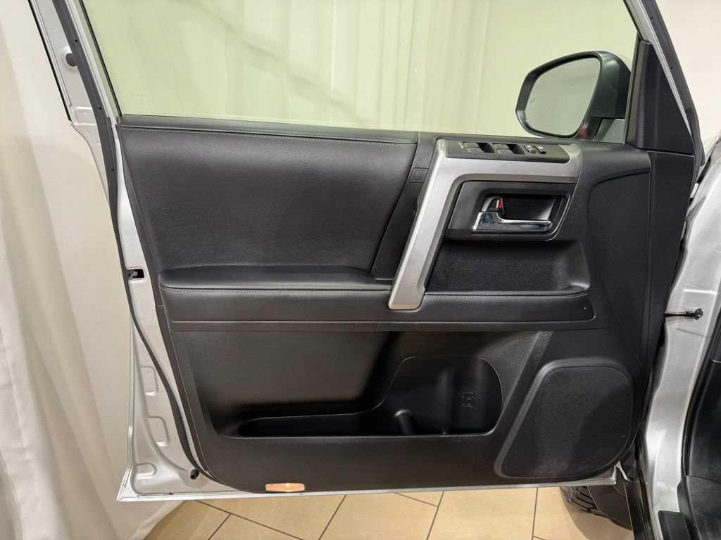 Certified 2022 Toyota 4Runner SR5 Premium w/ Moonroof Package AWD/4WD image 15