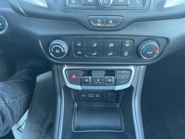 Used 2024 GMC Terrain SLE image 23