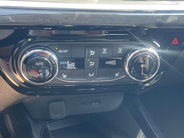 New 2026 Chevrolet Trax ACTIV w/ Sunroof Package FWD image 15
