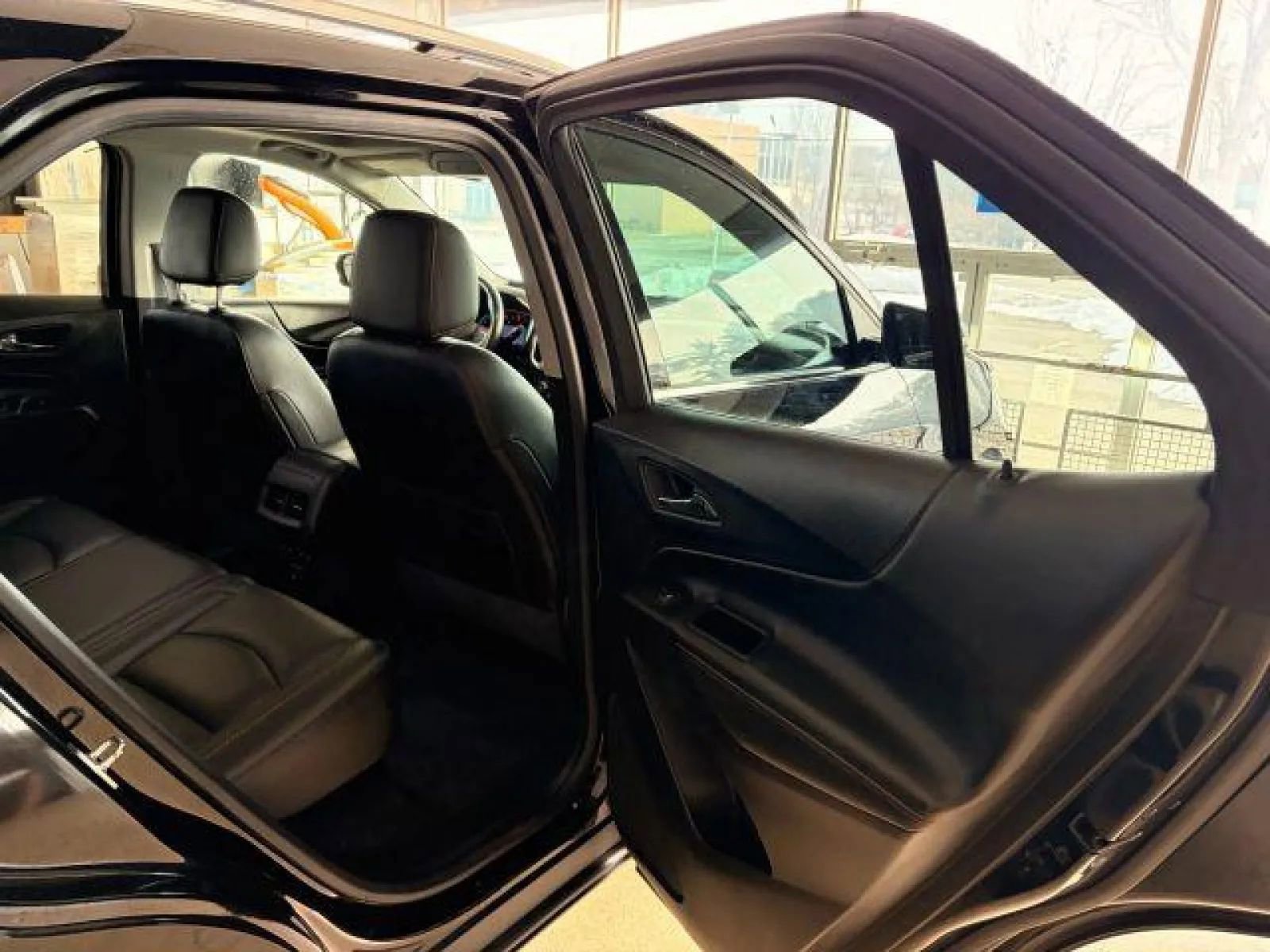 Used 2020 Chevrolet Equinox Premier image 15