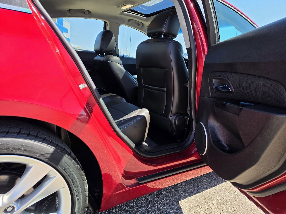 Used 2012 Chevrolet Cruze LTZ FWD image 11