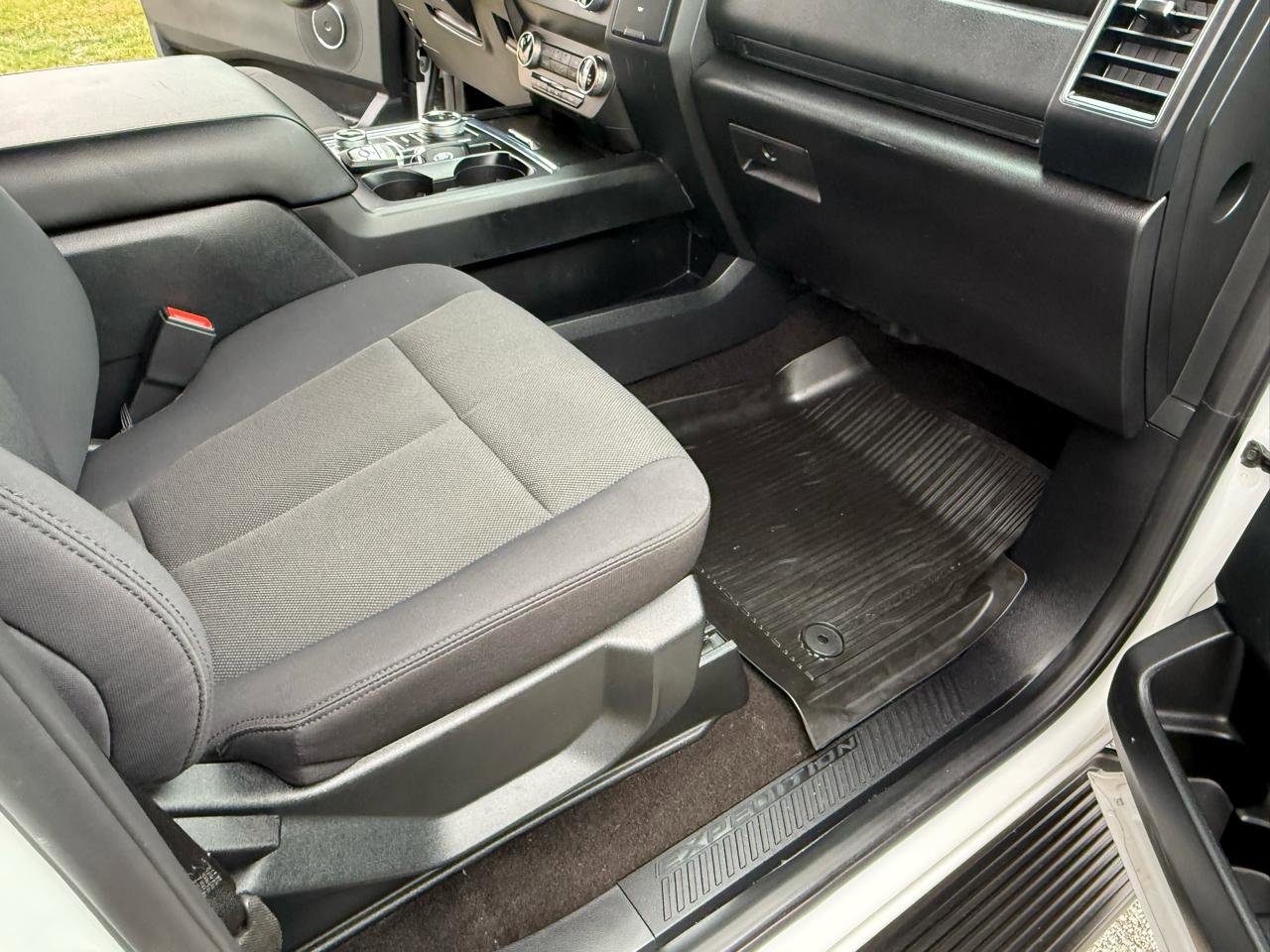 Used 2020 Ford Expedition XL AWD/4WD image 15