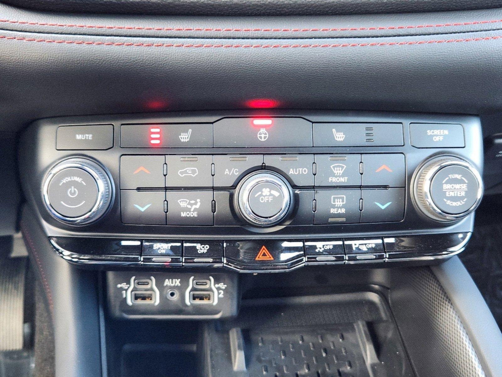 New 2025 Dodge Durango R/T w/ Blacktop Package image 30