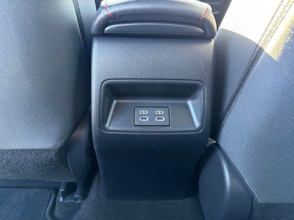 Used 2024 Toyota Corolla SE w/ SE Package FWD image 22
