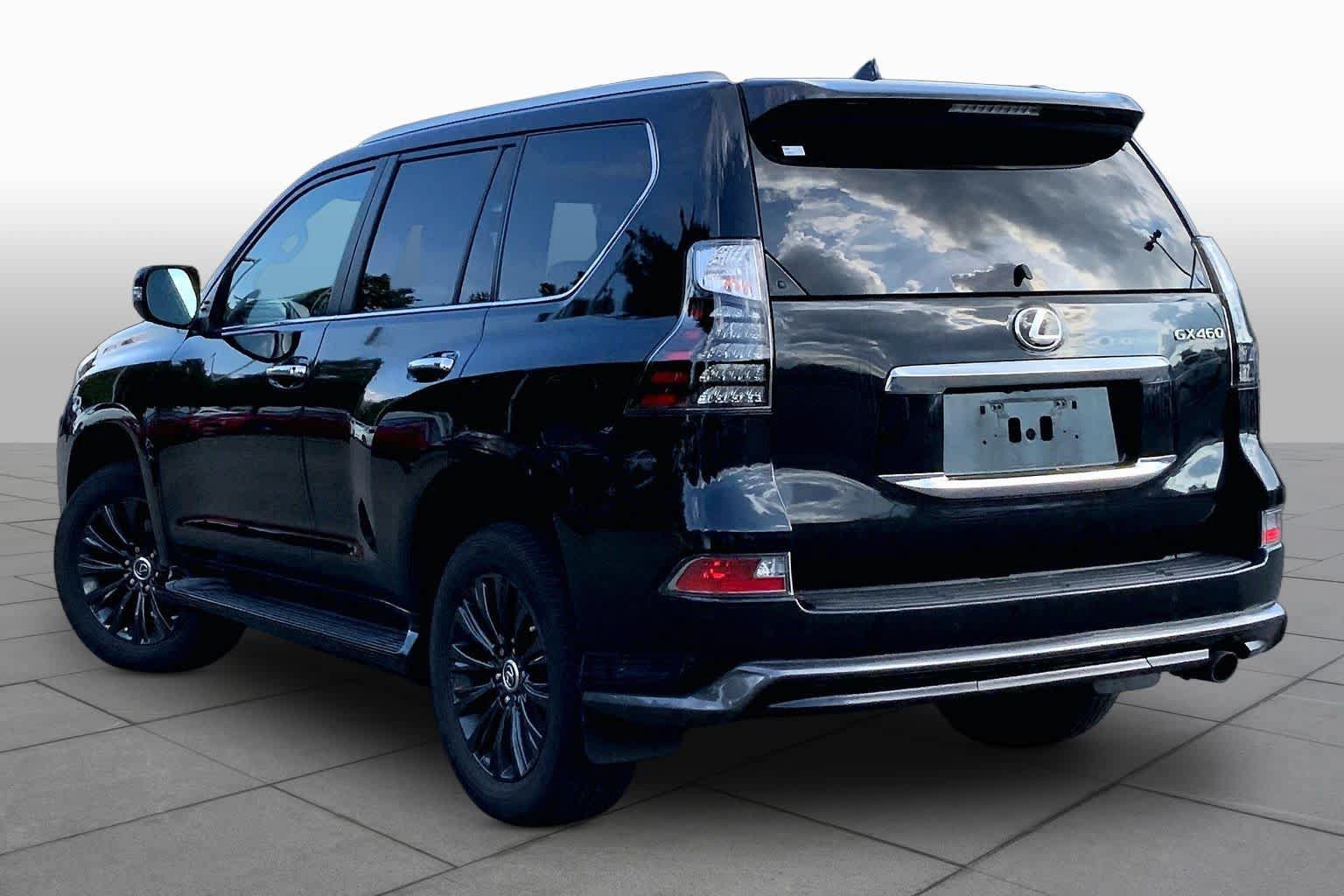Used 2023 Lexus GX 460 Luxury w/ Sport Design Package AWD/4WD image 12