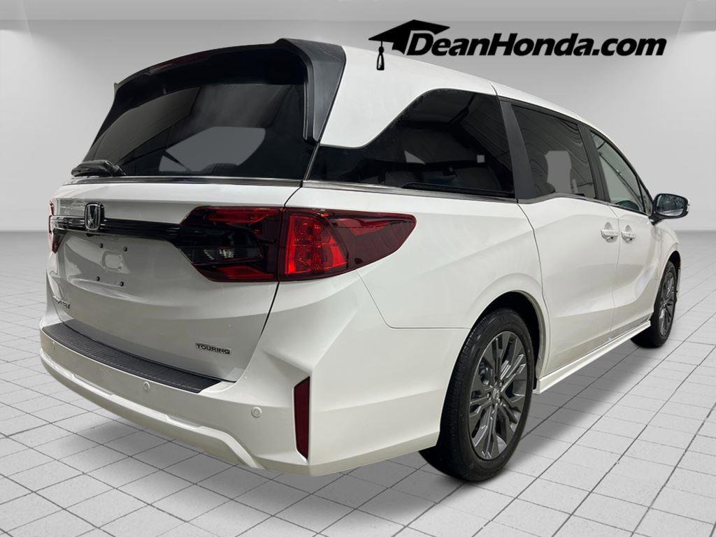 New 2026 Honda Odyssey Touring image 5