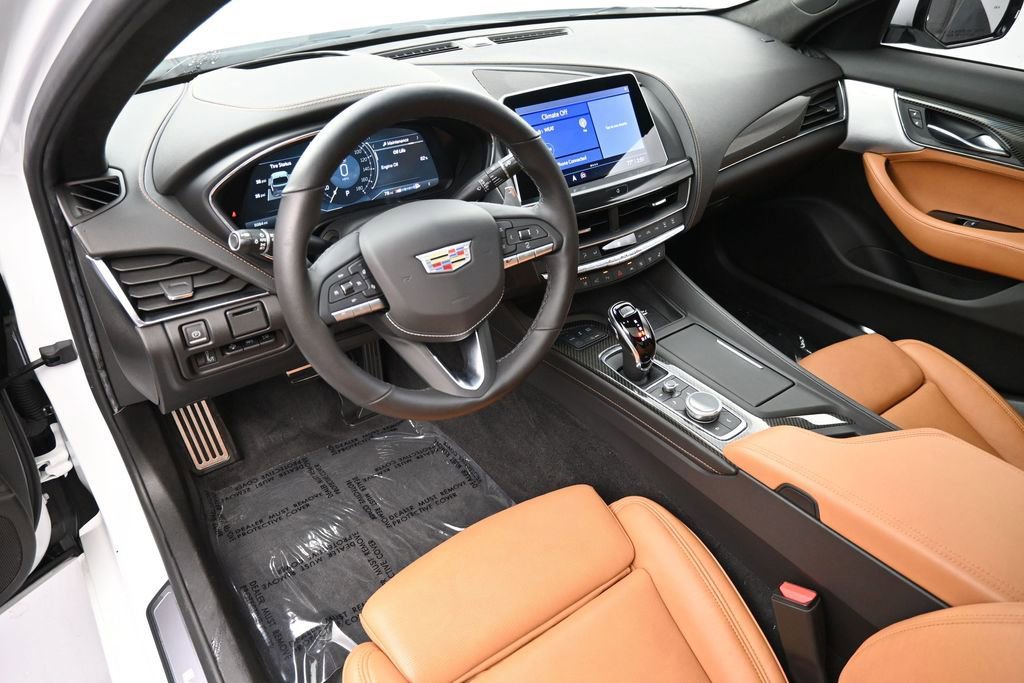 Used 2022 Cadillac CT5 V w/ Platinum Package RWD image 4