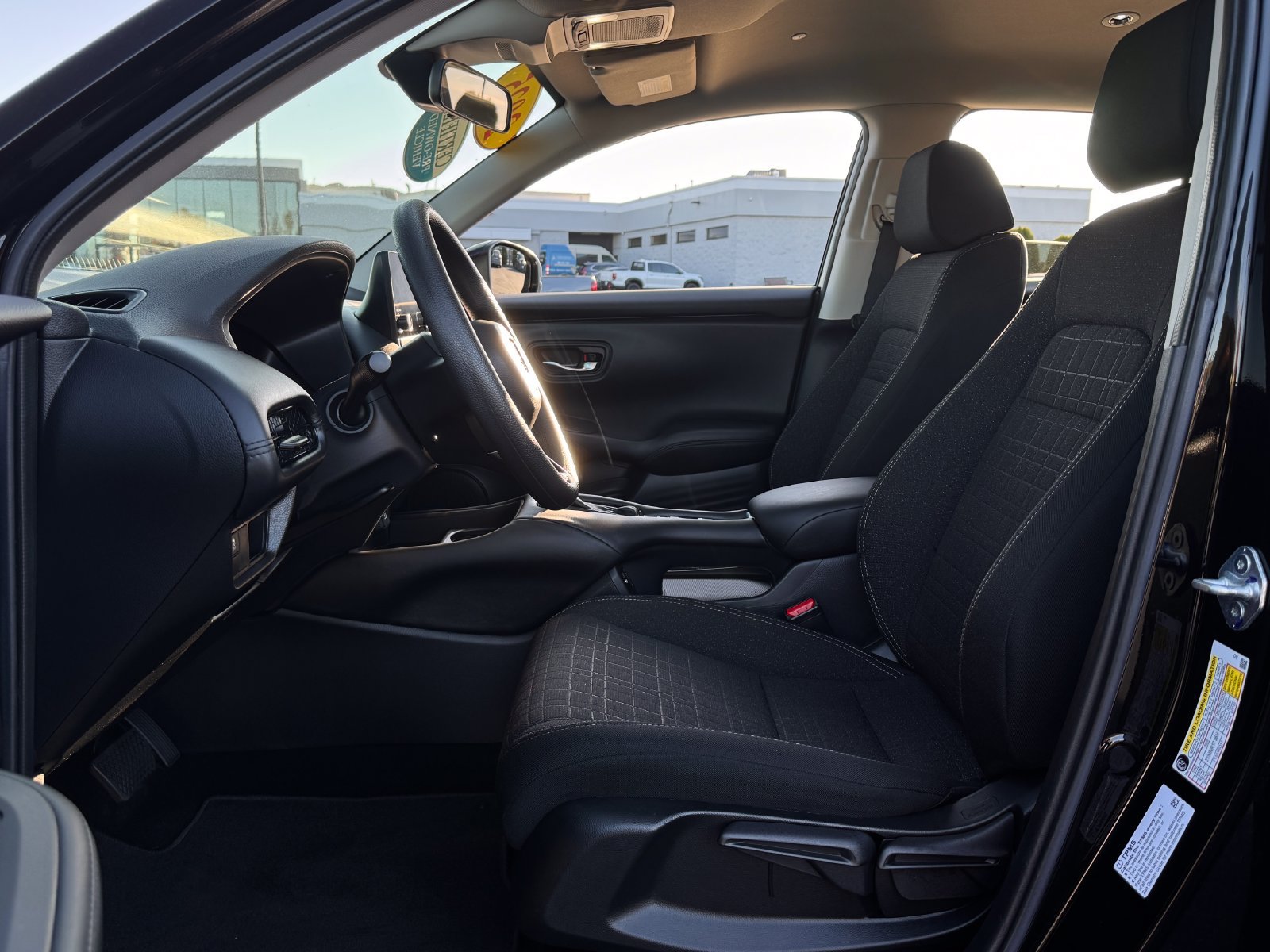 Certified 2025 Honda HR-V LX image 12