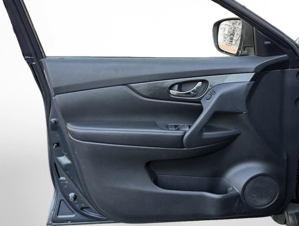 Used 2014 Nissan Rogue SL w/ SL Premium Package image 12