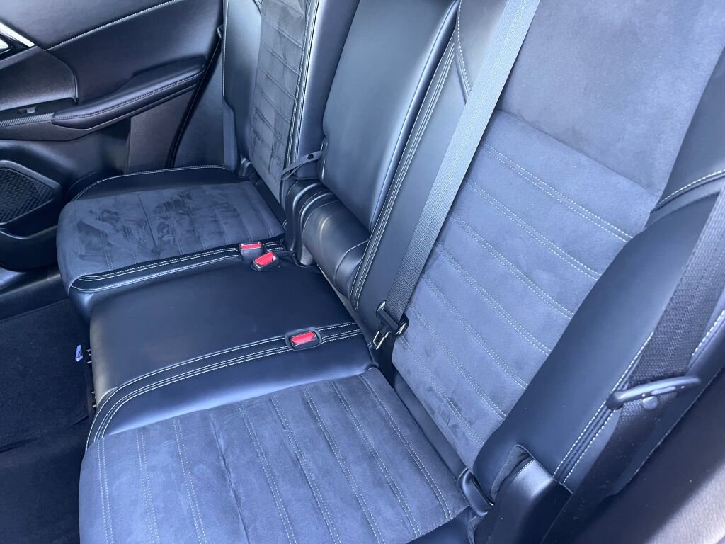 Used 2024 Mitsubishi Outlander SE image 21