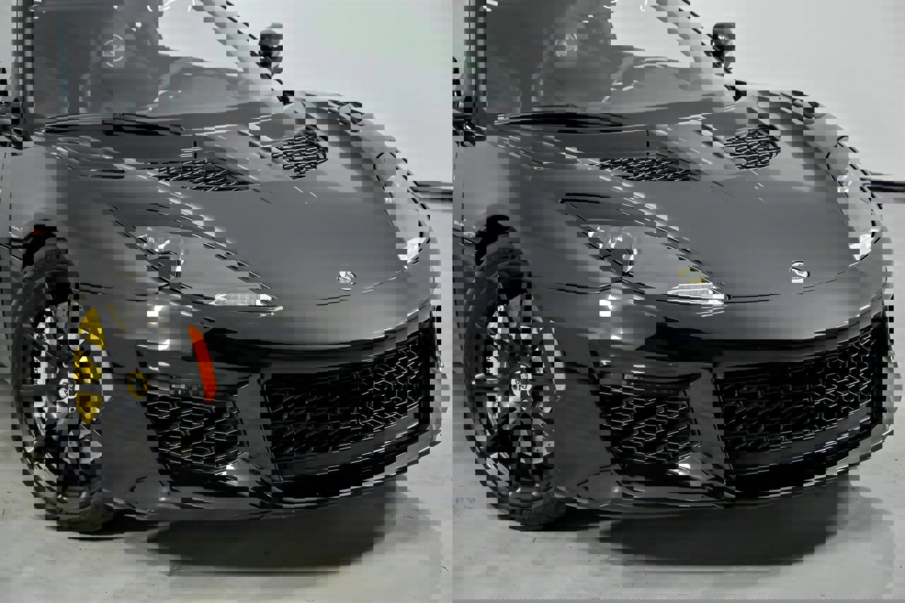 Used 2021 Lotus Evora image 3