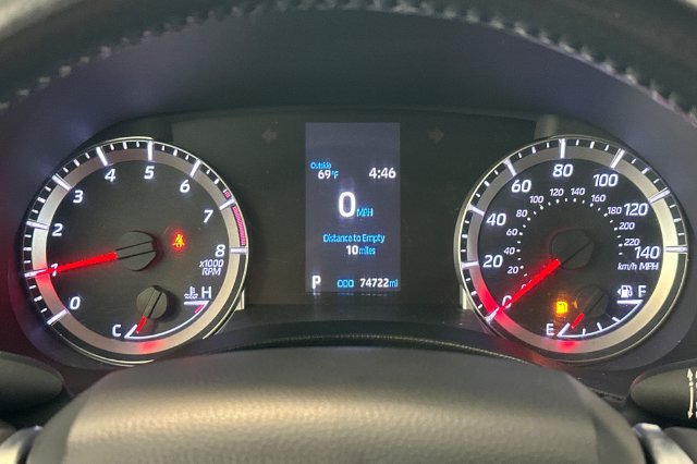 Used 2020 Toyota Highlander LE AWD/4WD image 29