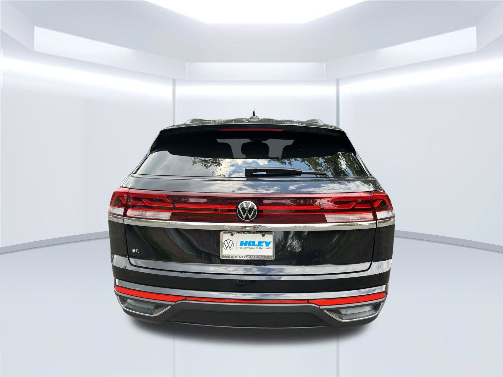 New 2026 Volkswagen Atlas Cross Sport SE FWD image 5