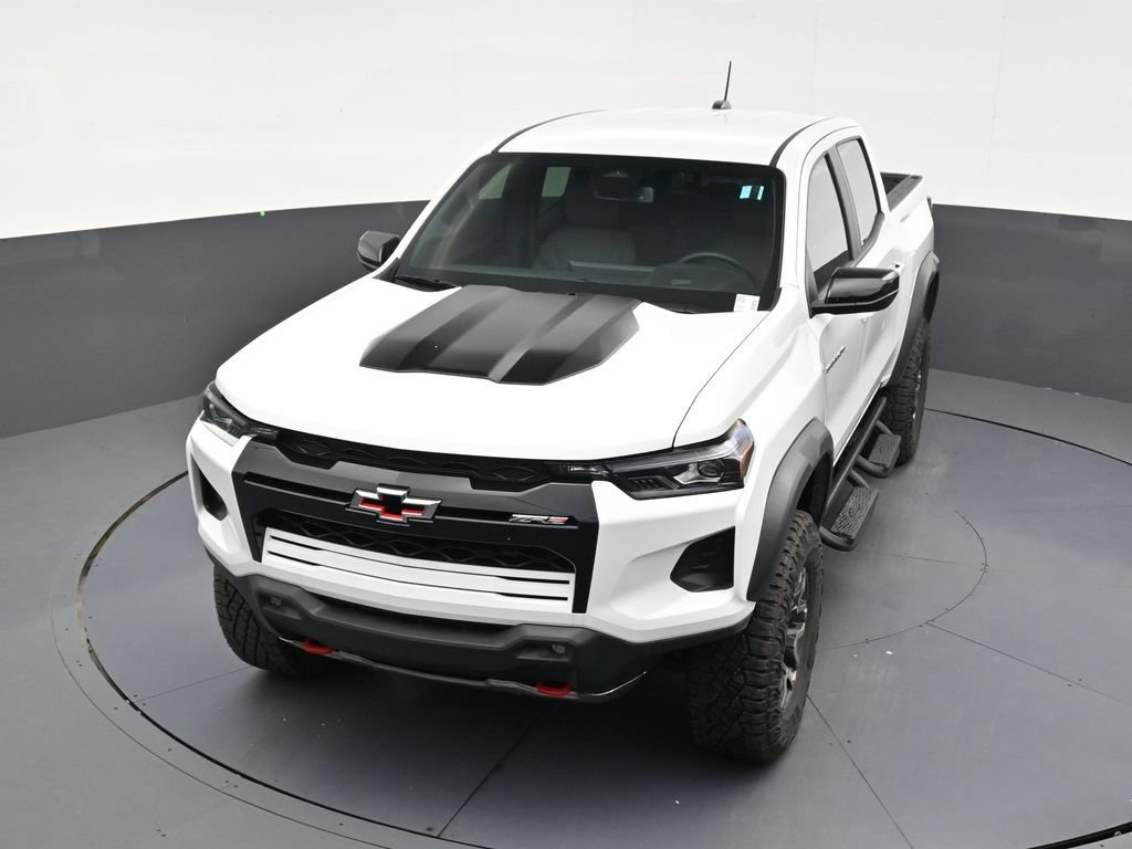 Used 2025 Chevrolet Colorado ZR2 AWD/4WD image 19