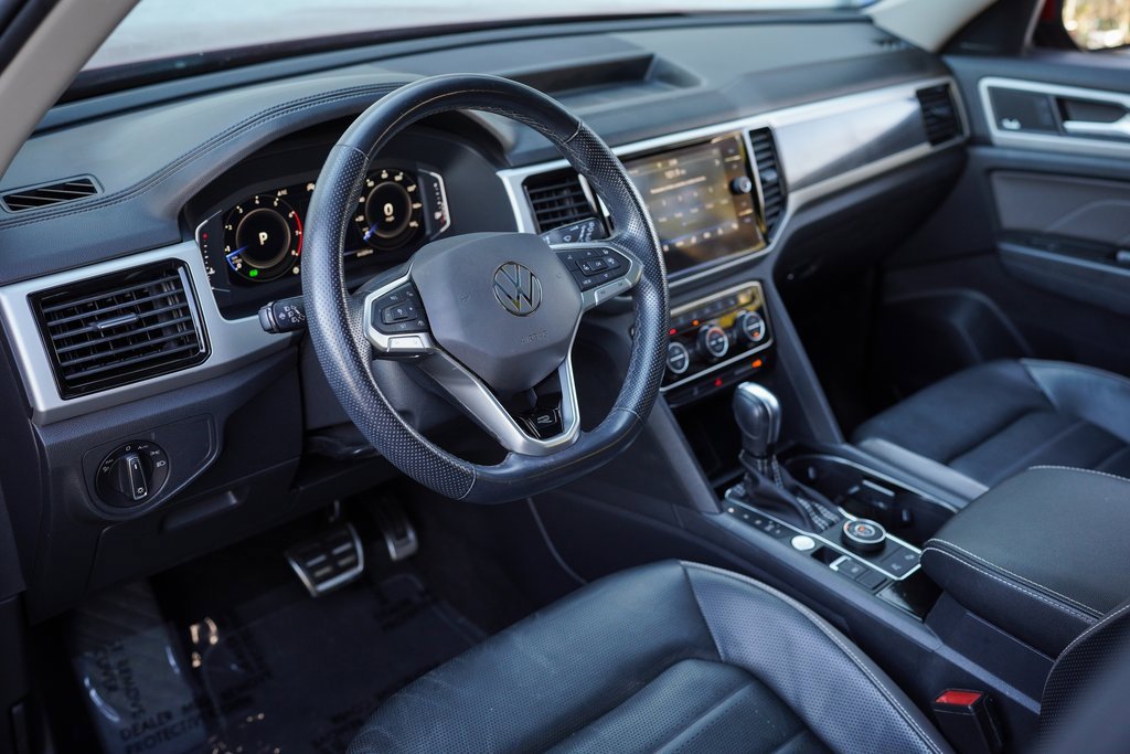 Used 2022 Volkswagen Atlas SEL Premium image 19