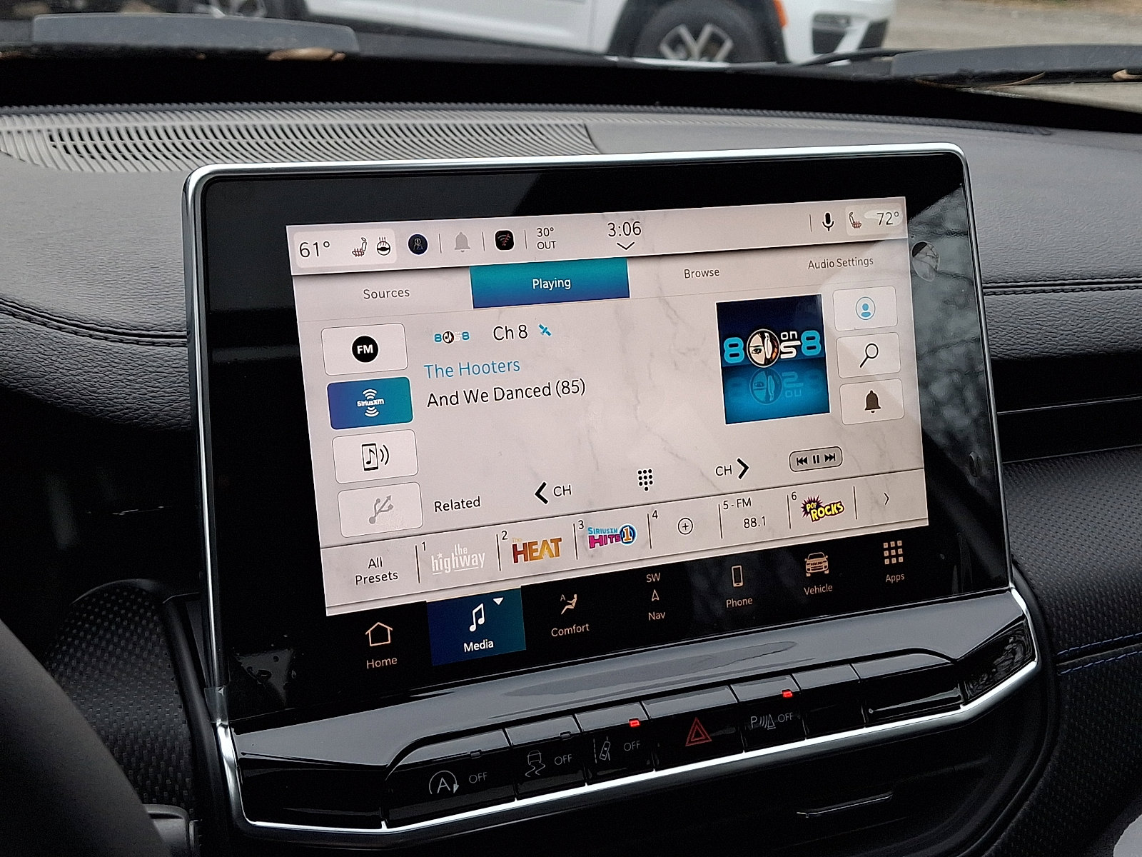 New 2026 Jeep Compass Limited w/ Sun, Sound & Navigation Group image 11