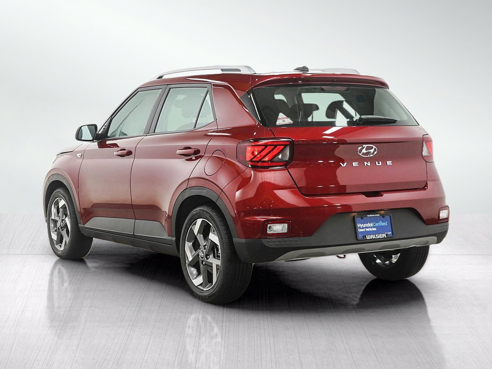 Certified 2024 Hyundai Venue SEL FWD image 3