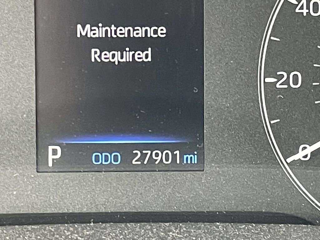 Used 2024 Toyota Corolla LE image 32