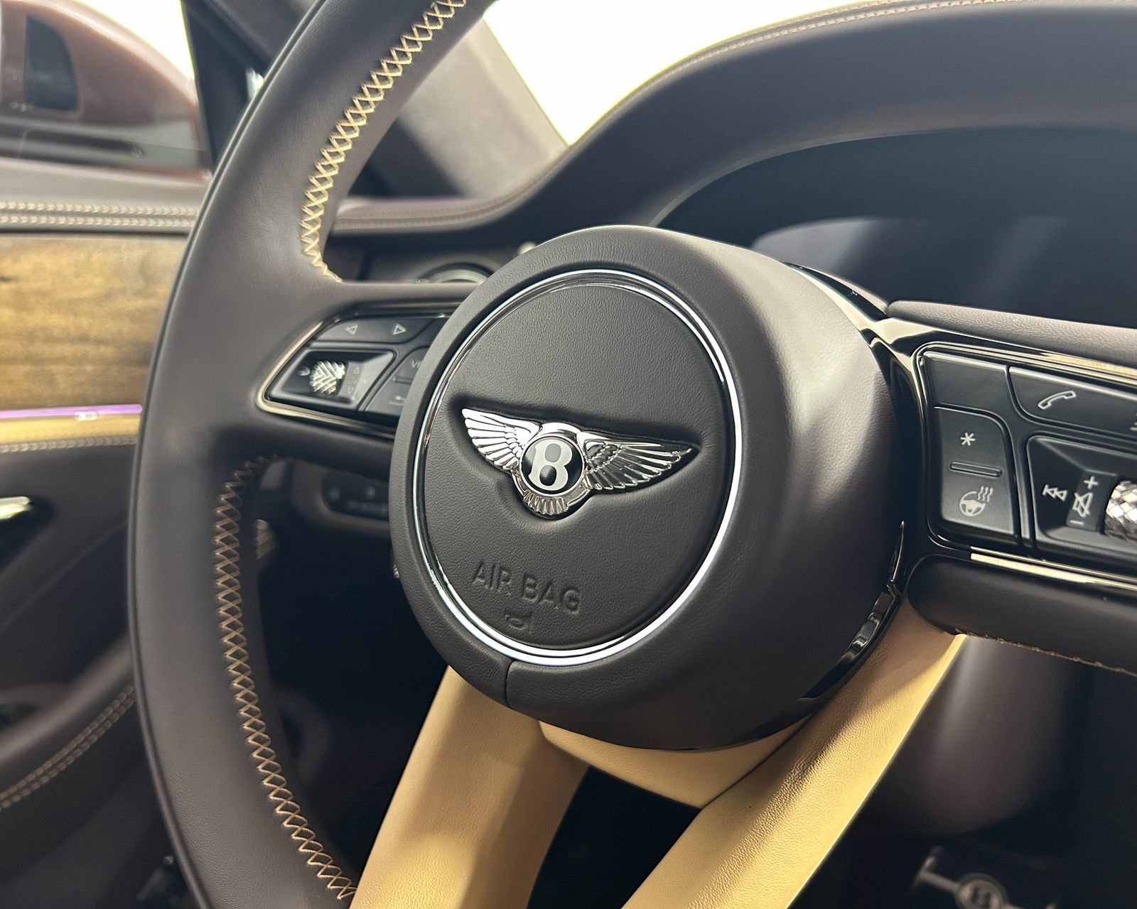 New 2026 Bentley Flying Spur Plug-In Hybrid AWD/4WD image 21