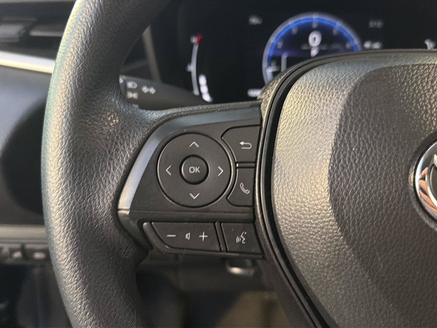 Certified 2026 Toyota Corolla LE FWD image 20