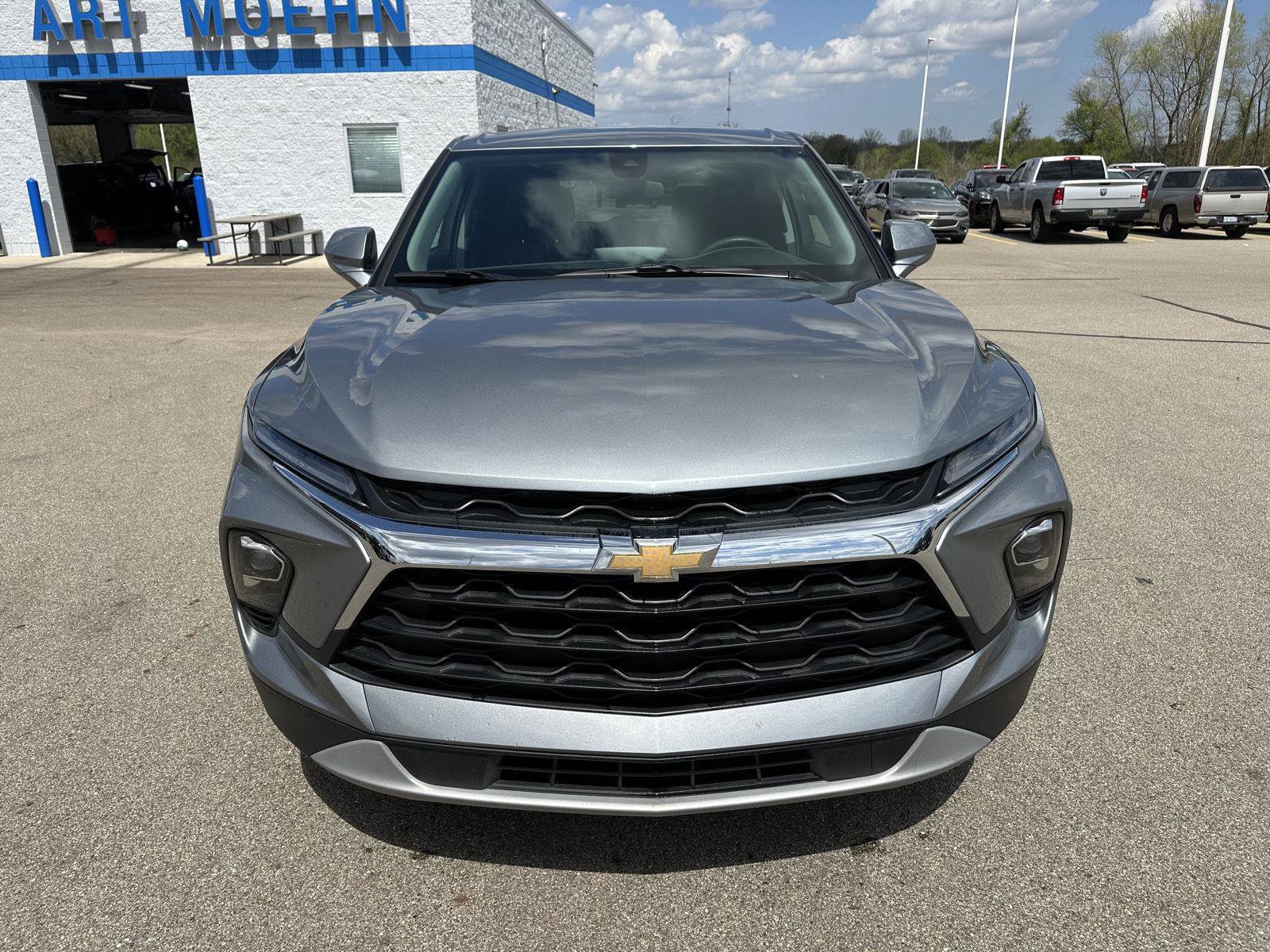 Used 2025 Chevrolet Blazer LT AWD/4WD image 11