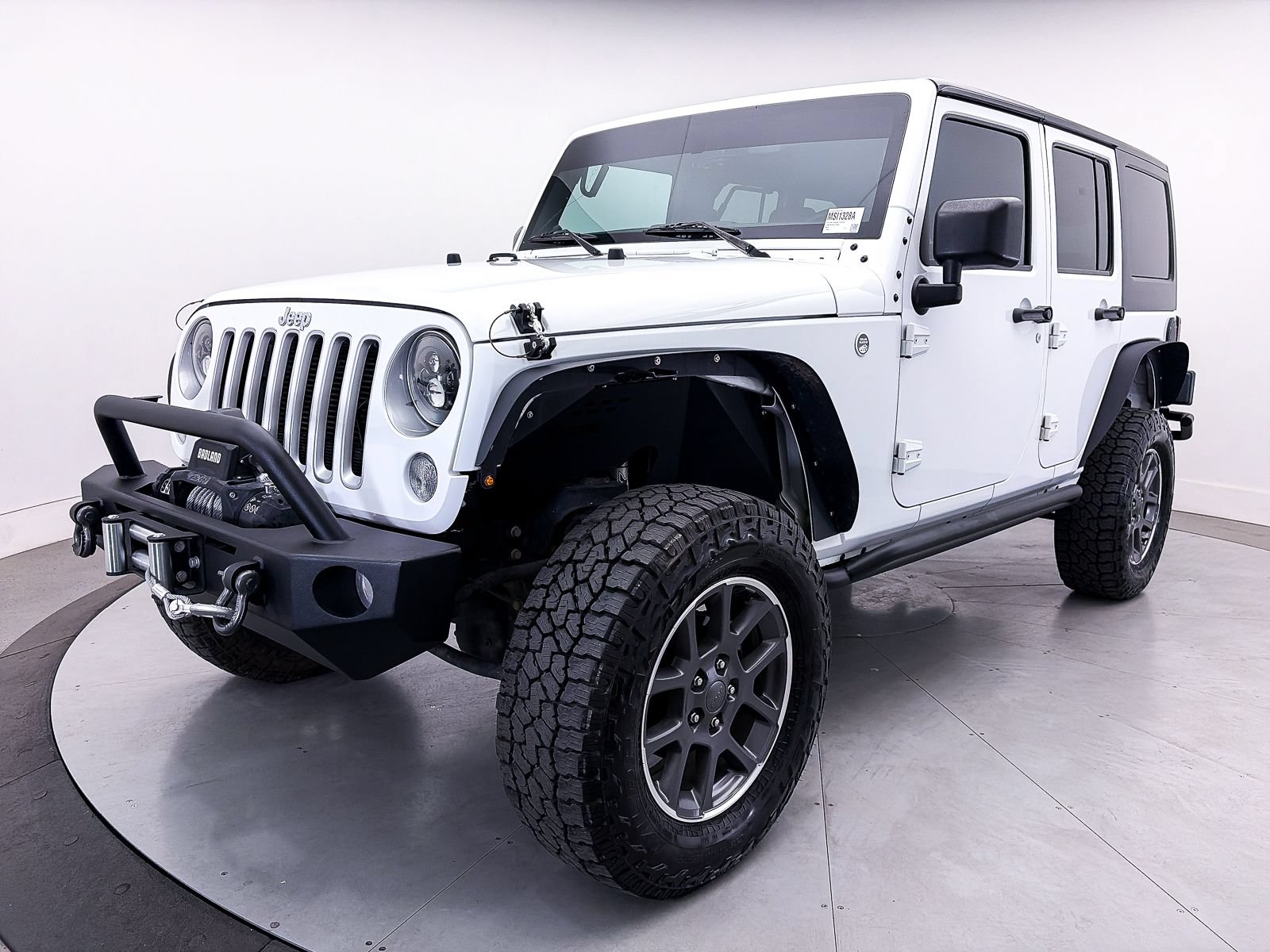 Used 2016 Jeep Wrangler Unlimited Sahara w/ Connectivity Group AWD/4WD image 9