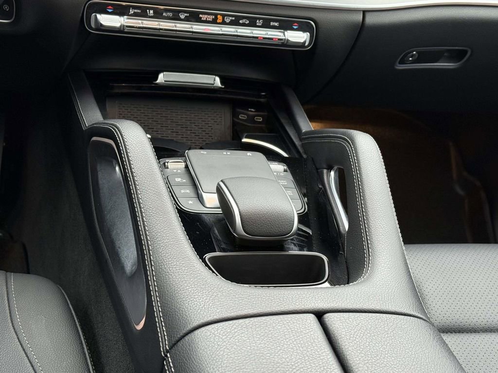 Used 2024 Mercedes-Benz GLE 350 4MATIC image 19