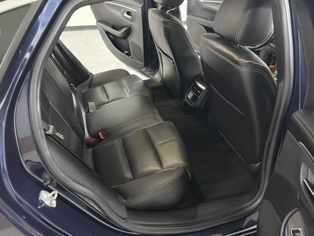 Used 2019 Chevrolet Impala Premier FWD image 27