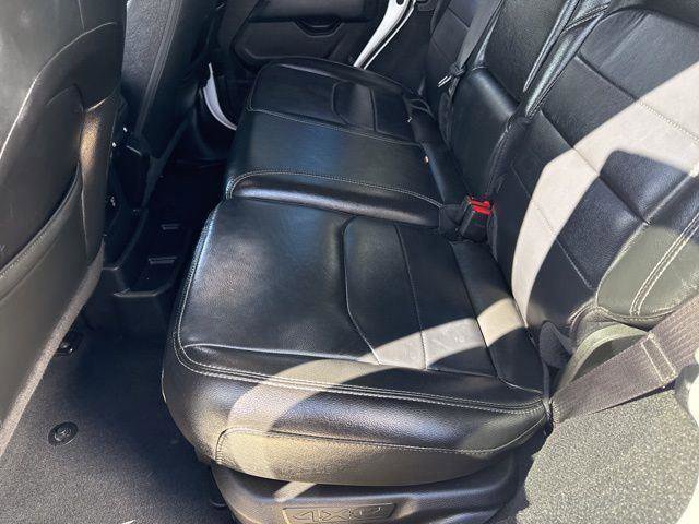 Used 2022 Jeep Wrangler Unlimited Sahara w/ Cold Weather Group image 26