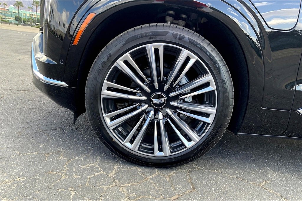New 2026 Cadillac Vistiq Premium Luxury image 13
