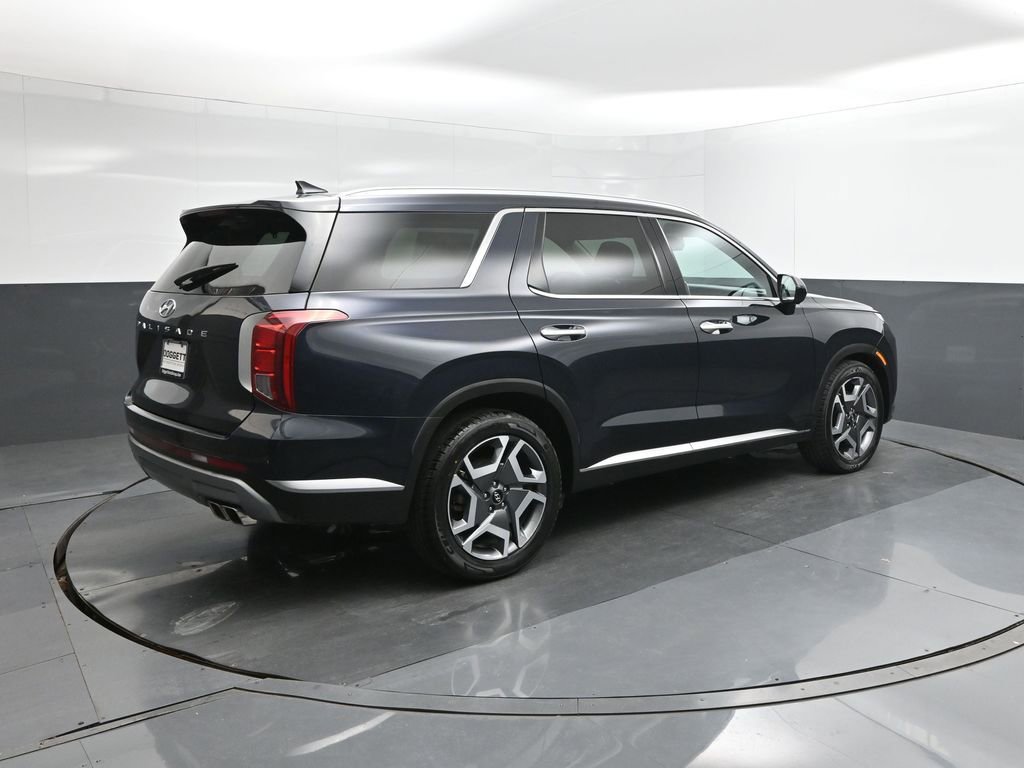 Used 2024 Hyundai Palisade SEL w/ Premium Package image 11